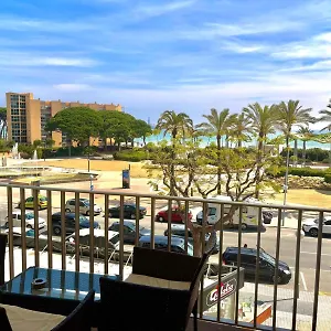apt-apartamento-a-50m-de-la-playa.catalonia-hotels.com/